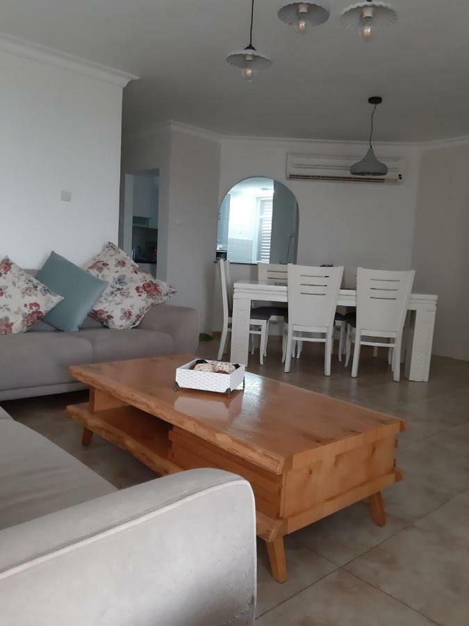 Spacious Apt. W/ Seaview, Fireplace & Netflix Akko Buitenkant foto