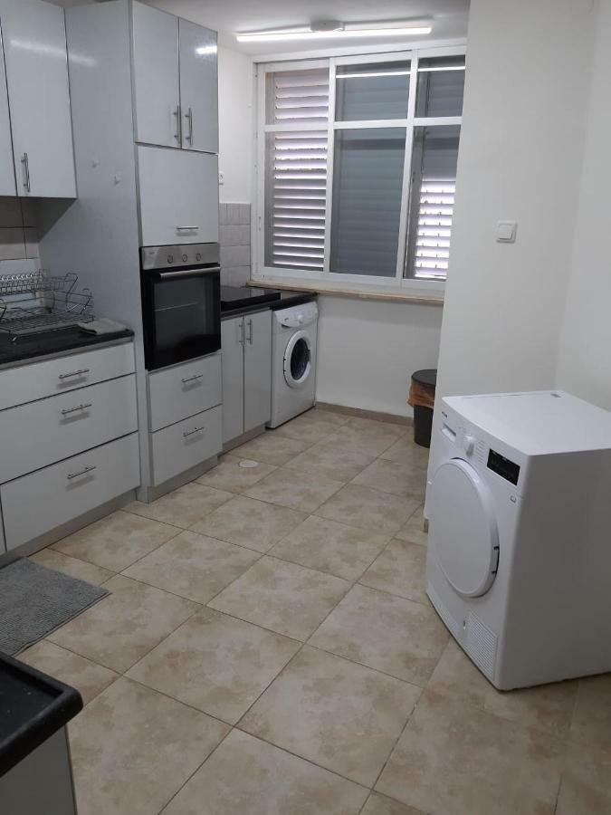 Spacious Apt. W/ Seaview, Fireplace & Netflix Akko Buitenkant foto
