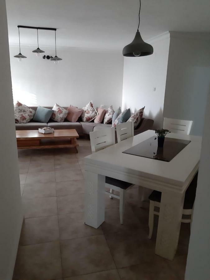 Spacious Apt. W/ Seaview, Fireplace & Netflix Akko Buitenkant foto
