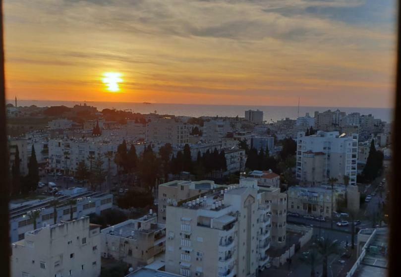Spacious Apt. W/ Seaview, Fireplace & Netflix Akko Buitenkant foto